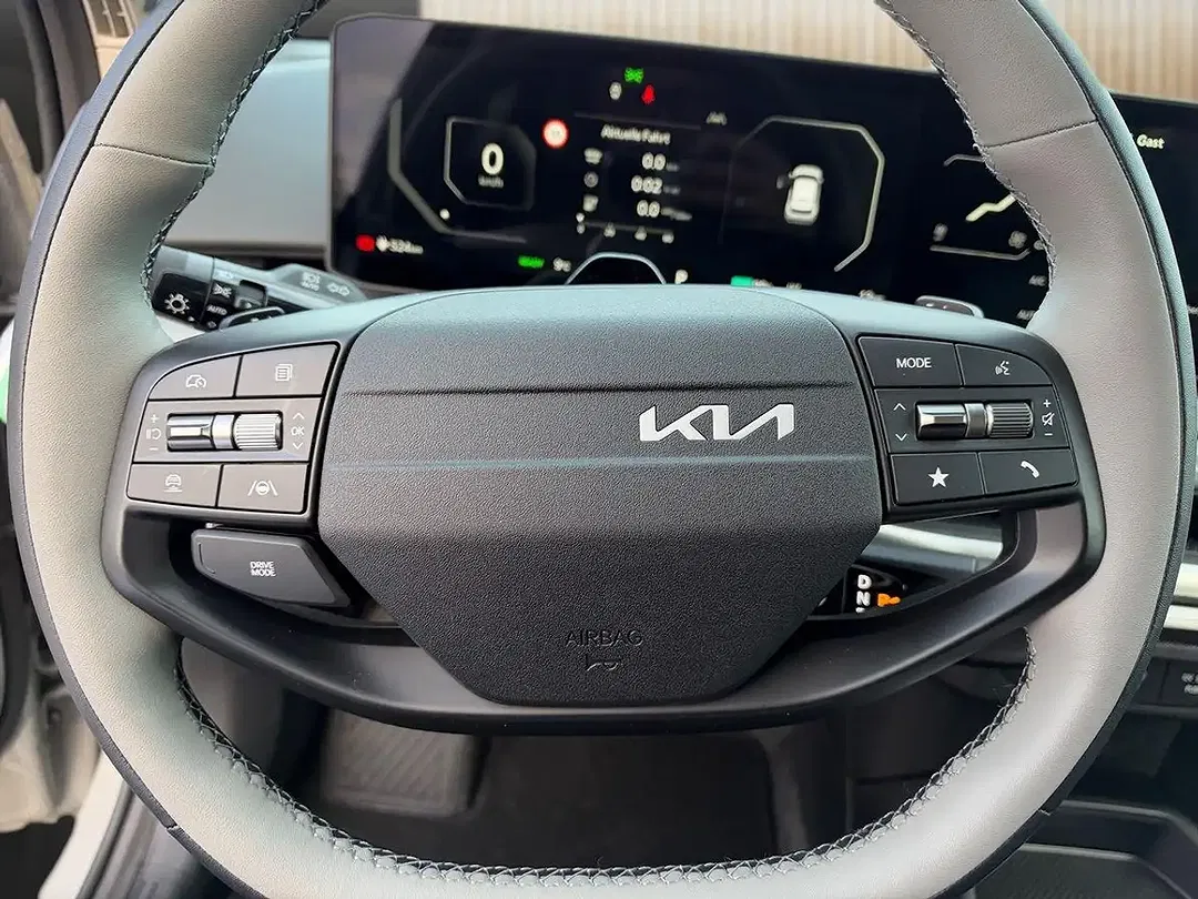 Kia EV4 Earth - Thumbnail 9