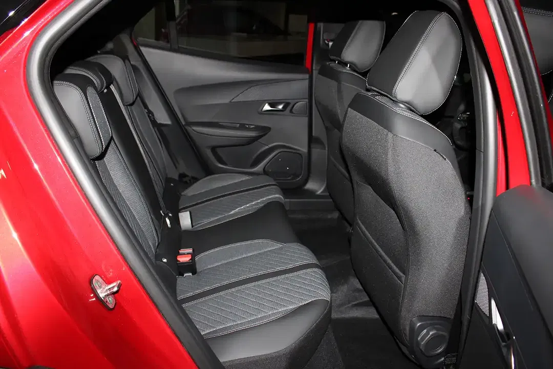 Peugeot 2008 Allure - Thumbnail 10