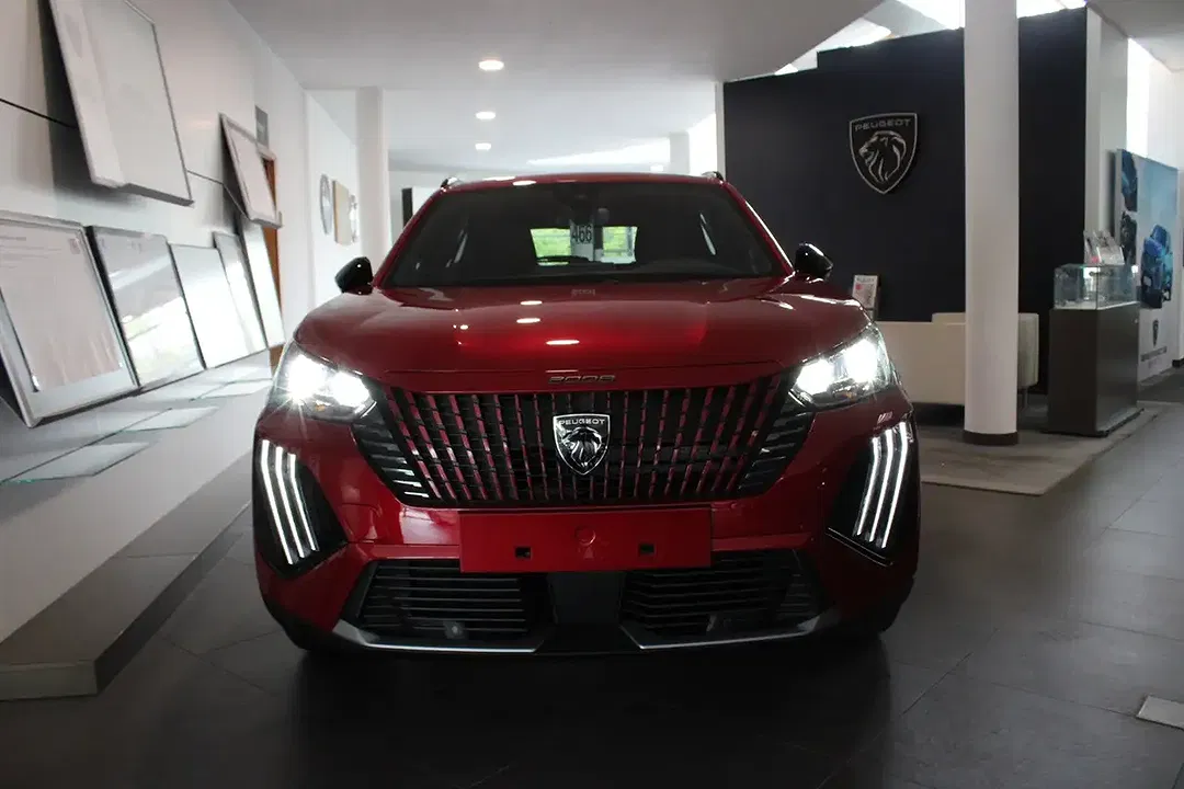 Peugeot 2008 Allure - Thumbnail 3
