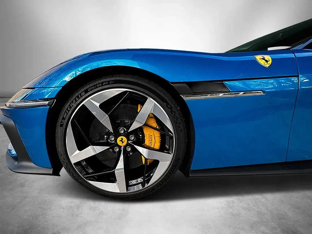 Ferrari 12 Cilindri - Thumbnail 10