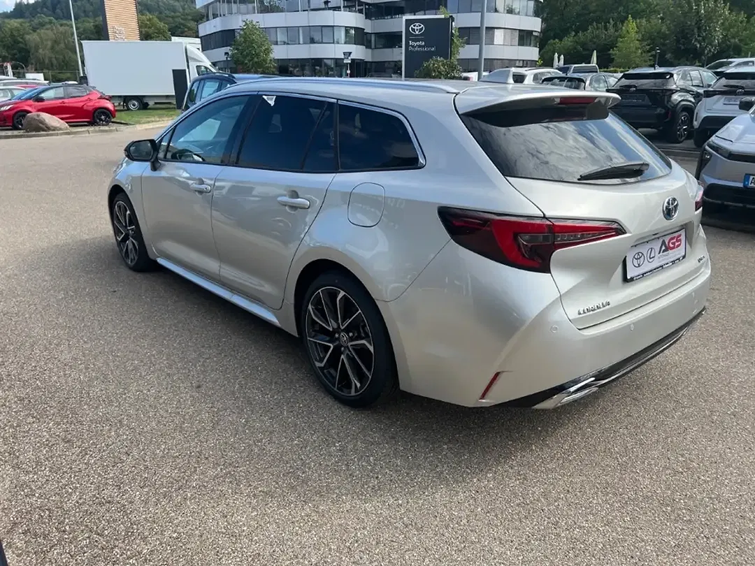 Toyota Corolla Hybrid Lounge - Thumbnail 5