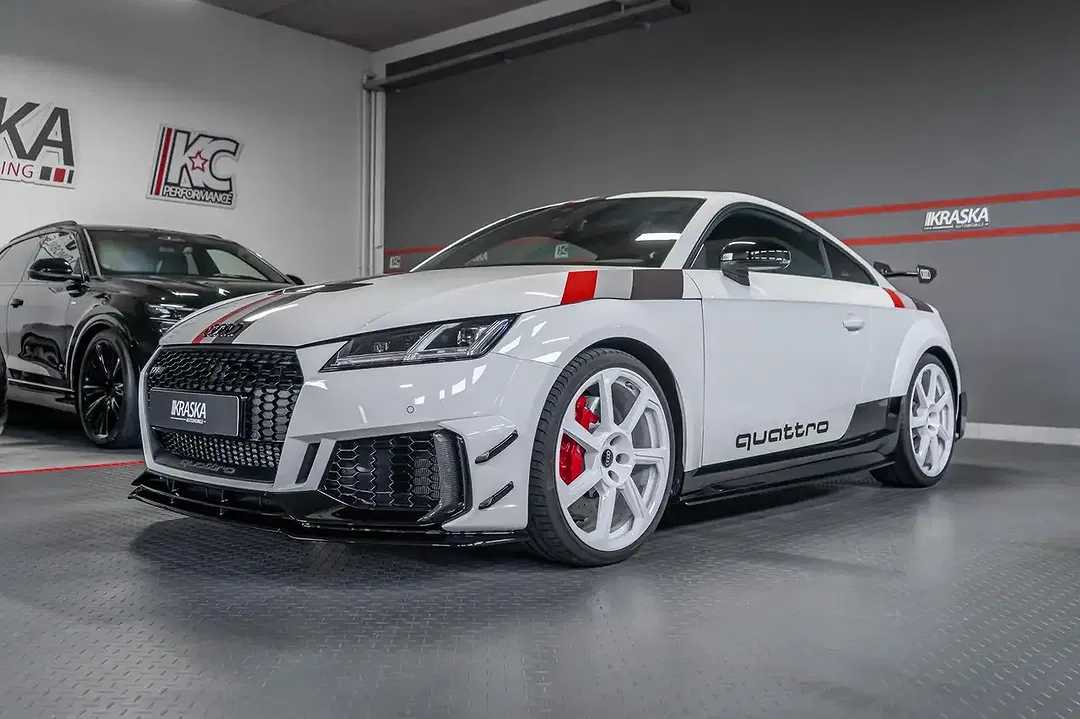 Audi TT RS 40 2.5 quattro - Thumbnail 4