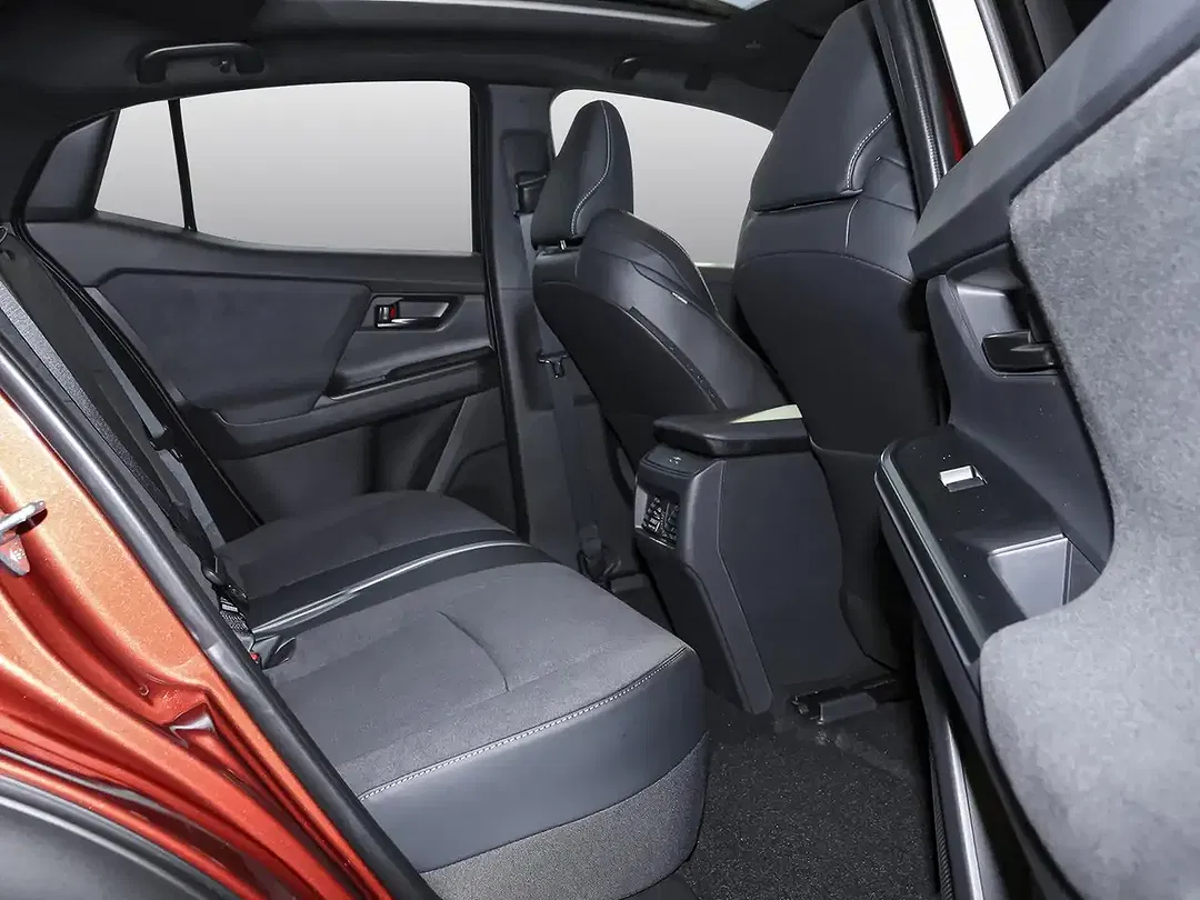 Toyota C-HR 4x4 Lounge - Thumbnail 6