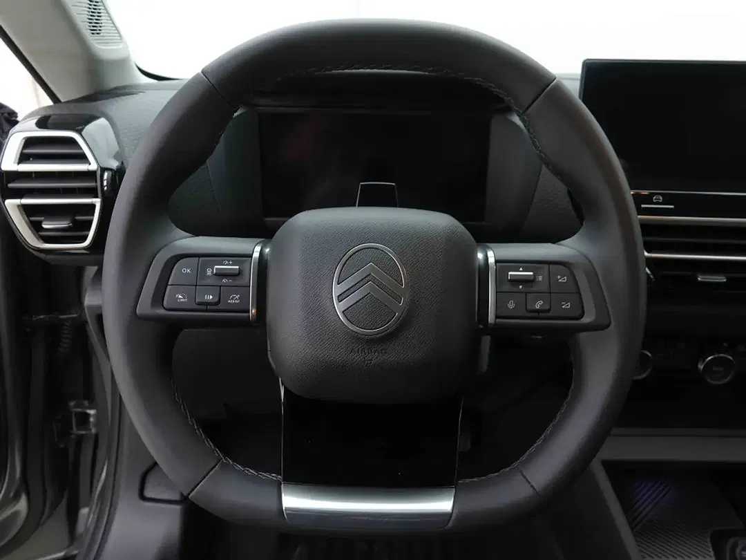 Citroen C4 Hybrid Max - Thumbnail 9