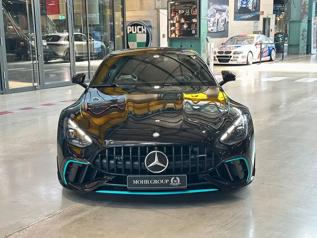 Mercedes-Benz AMG GT 63 200 4MATIC+ Pro Edition - Thumbnail 3