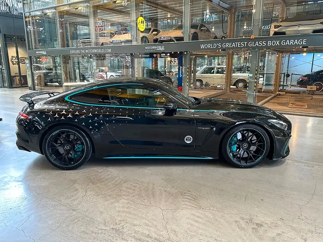 Mercedes-Benz AMG GT 63 200 4MATIC+ Pro Edition - Thumbnail 5
