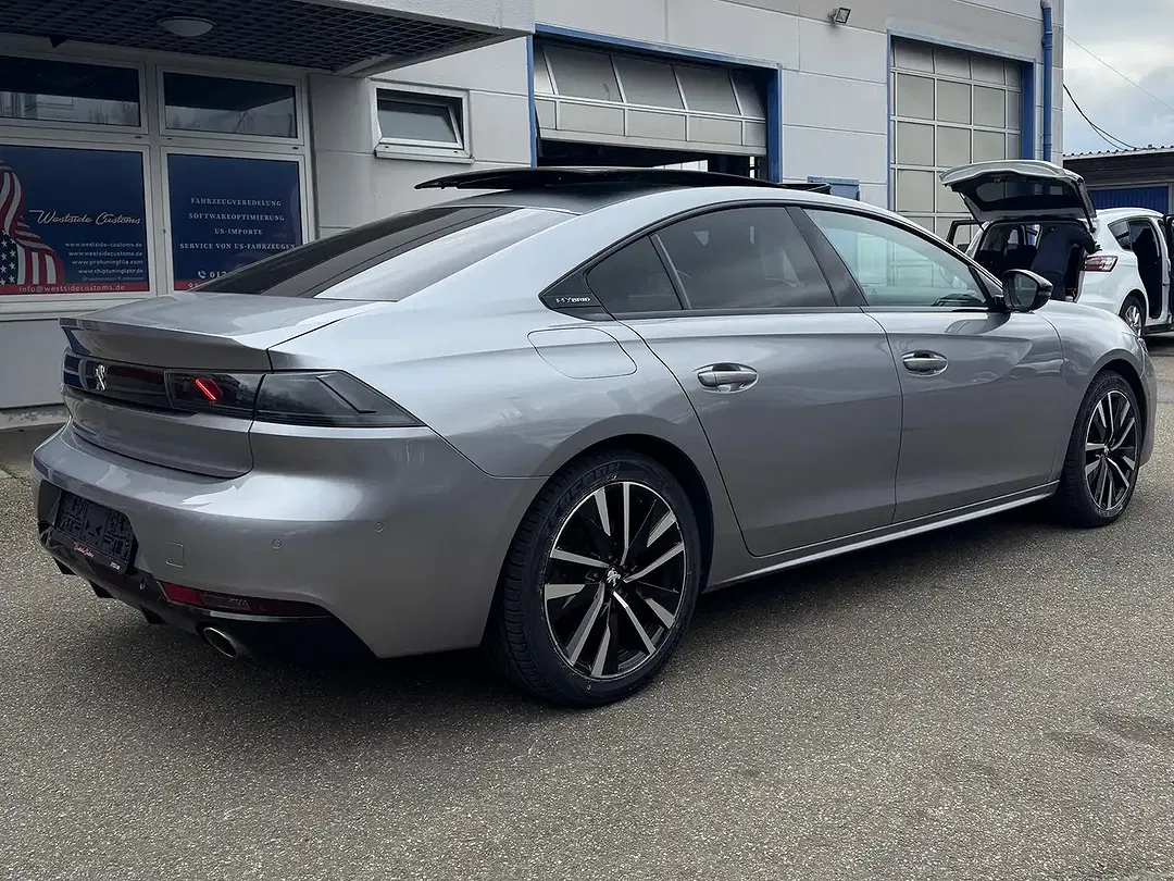 Peugeot 508 225 Hybrid GT - Thumbnail 9
