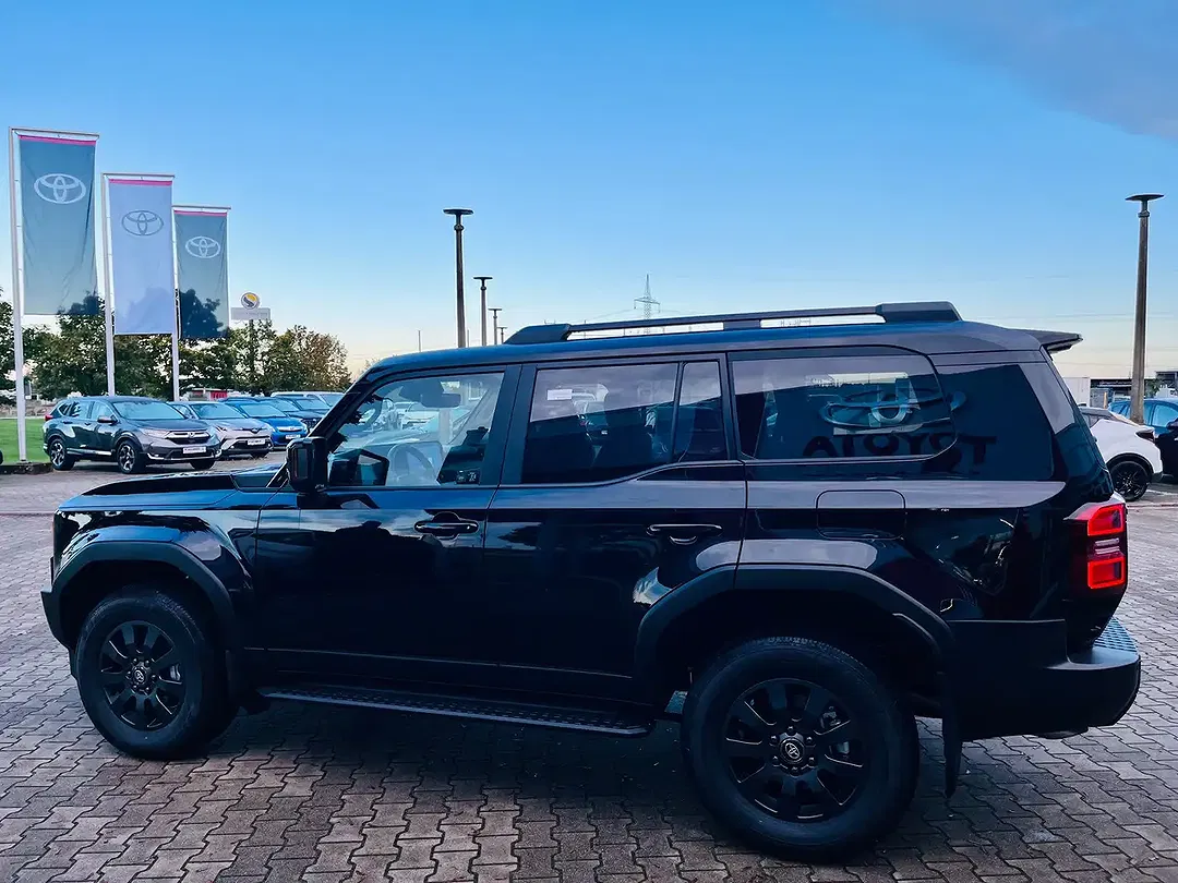 Toyota Land Cruiser 2.8 Hybrid 4x4 Executive - Thumbnail 6