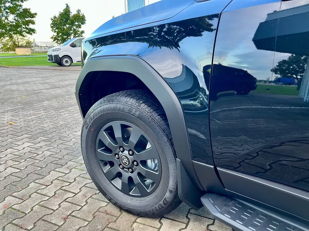 Toyota Land Cruiser 2.8 Hybrid 4x4 Executive - Thumbnail 9