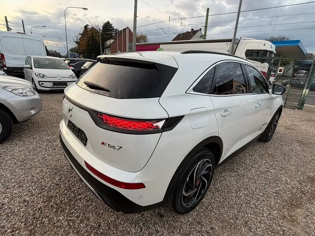 DS Automobiles DS 7 Crossback - Thumbnail 4