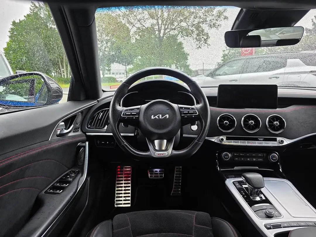 Kia Stinger 3.3 T-GDI AWD GT - Thumbnail 11