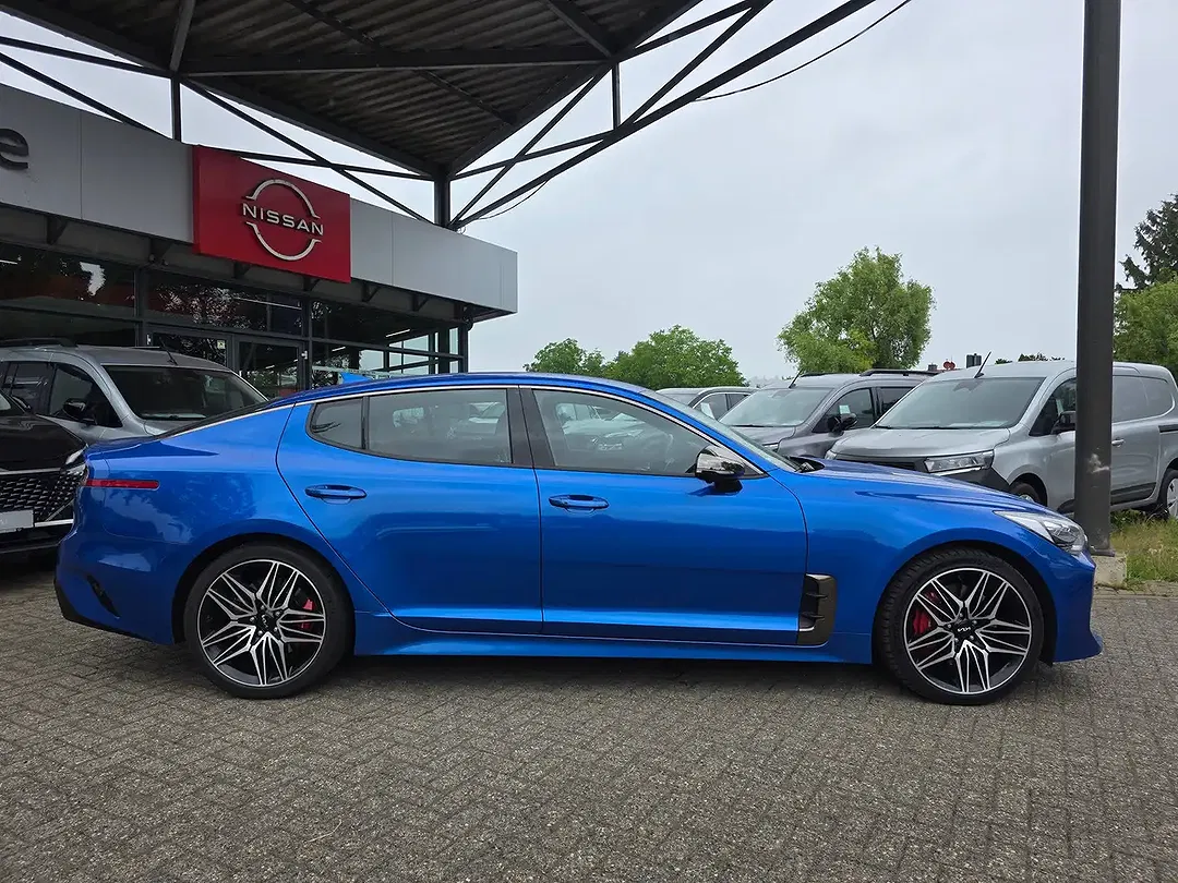 Kia Stinger 3.3 T-GDI AWD GT - Thumbnail 3