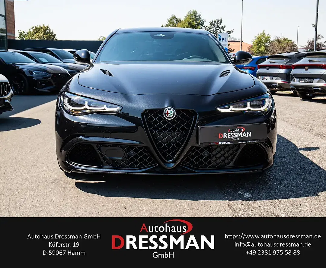 Alfa Romeo Giulia Quadrifoglio - Thumbnail 2