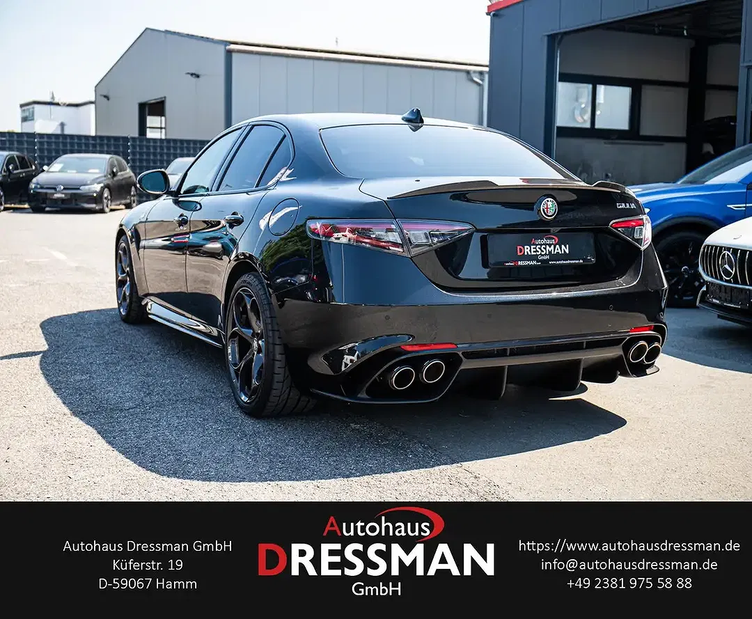 Alfa Romeo Giulia Quadrifoglio - Thumbnail 6