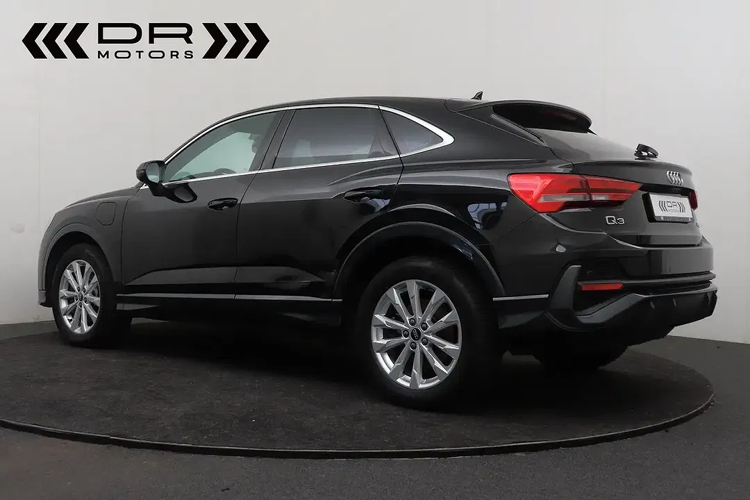 Audi Q3 45 TFSI e Sportback - Thumbnail 3
