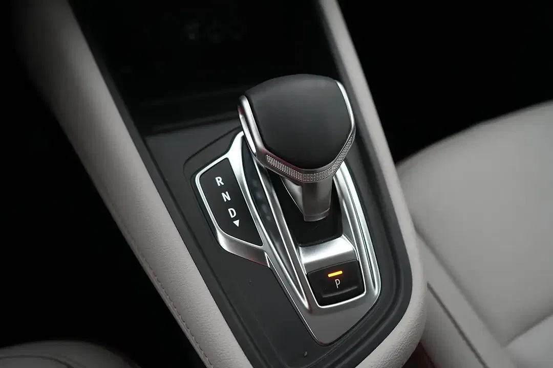 Renault Captur 1.3 TCe EDC Initiale Paris - Thumbnail 9