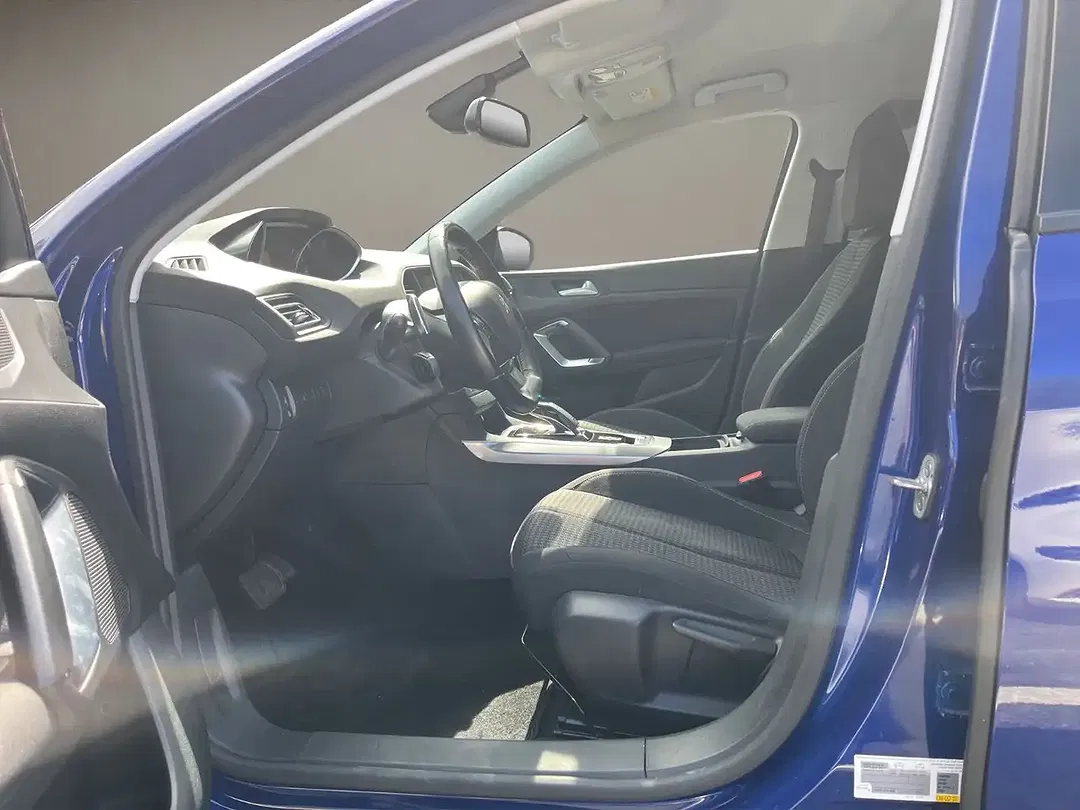 Peugeot 308 Active SW - Thumbnail 9