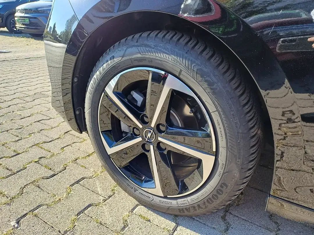 Opel Astra 1.2 Turbo Edition - Thumbnail 9