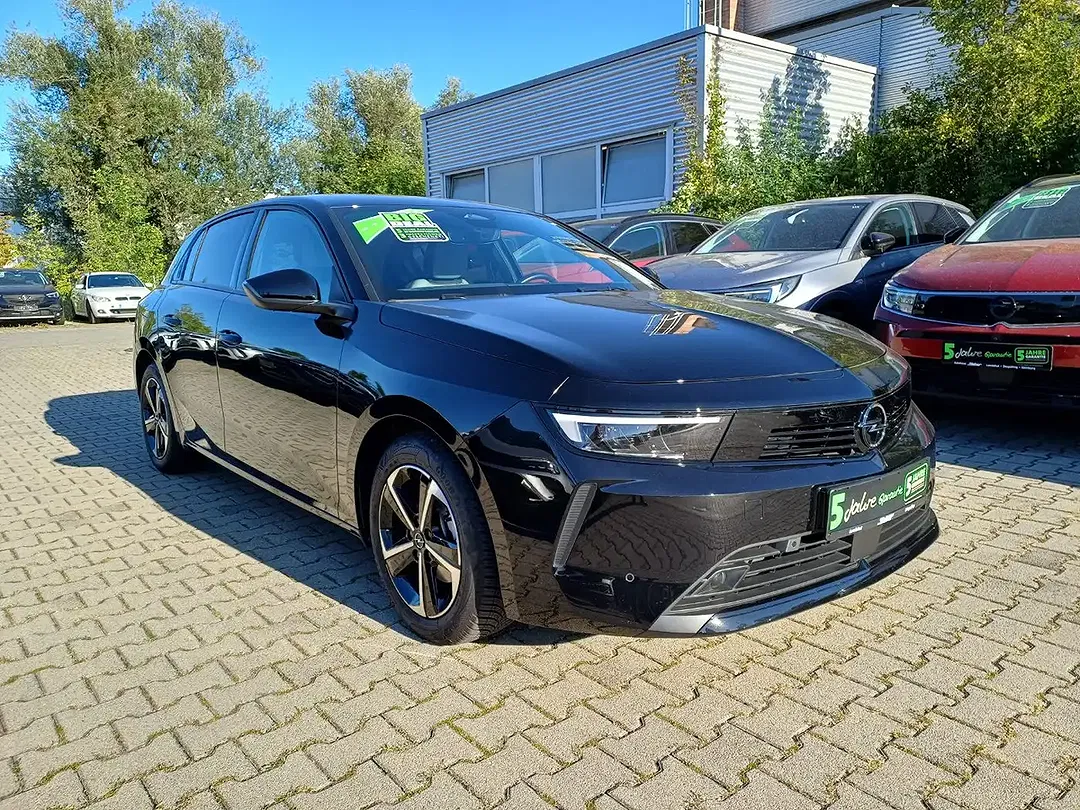 Opel Astra 1.2 Turbo Edition - Thumbnail 3