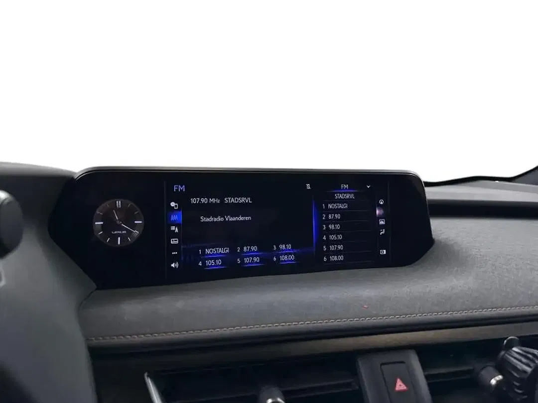 Lexus UX 250h - Thumbnail 11