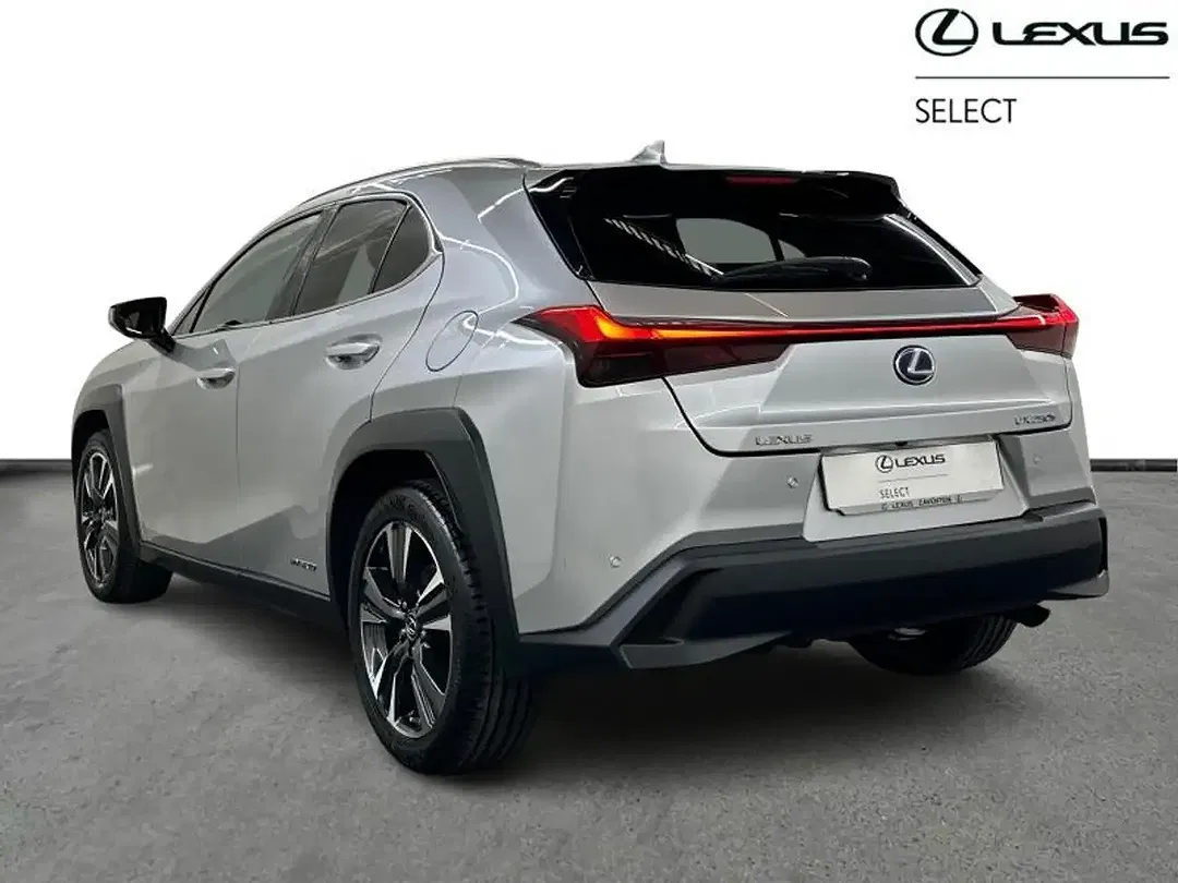 Lexus UX 250h - foto 2