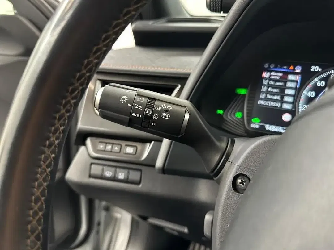 Lexus UX 250h - Thumbnail 21