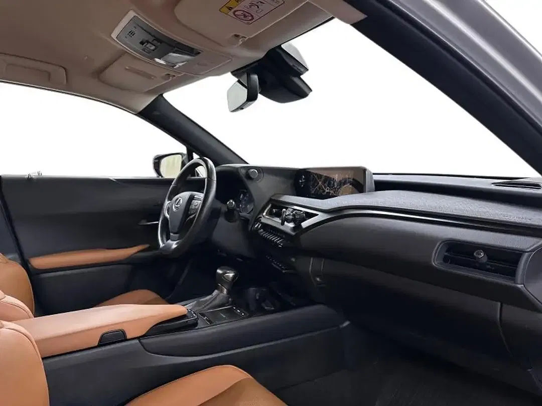 Lexus UX 250h - Thumbnail 6