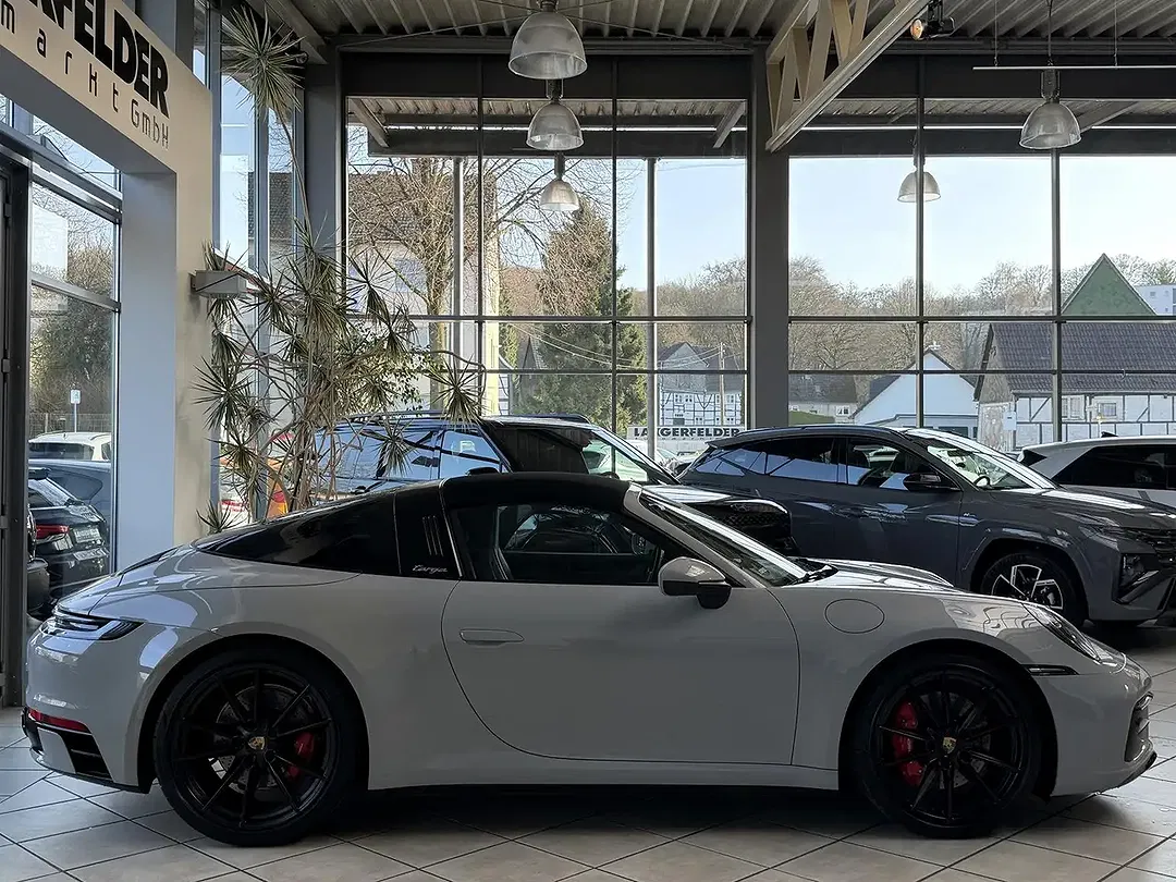 Porsche Targa 3.0 Carrera S Targa 4S - foto 2
