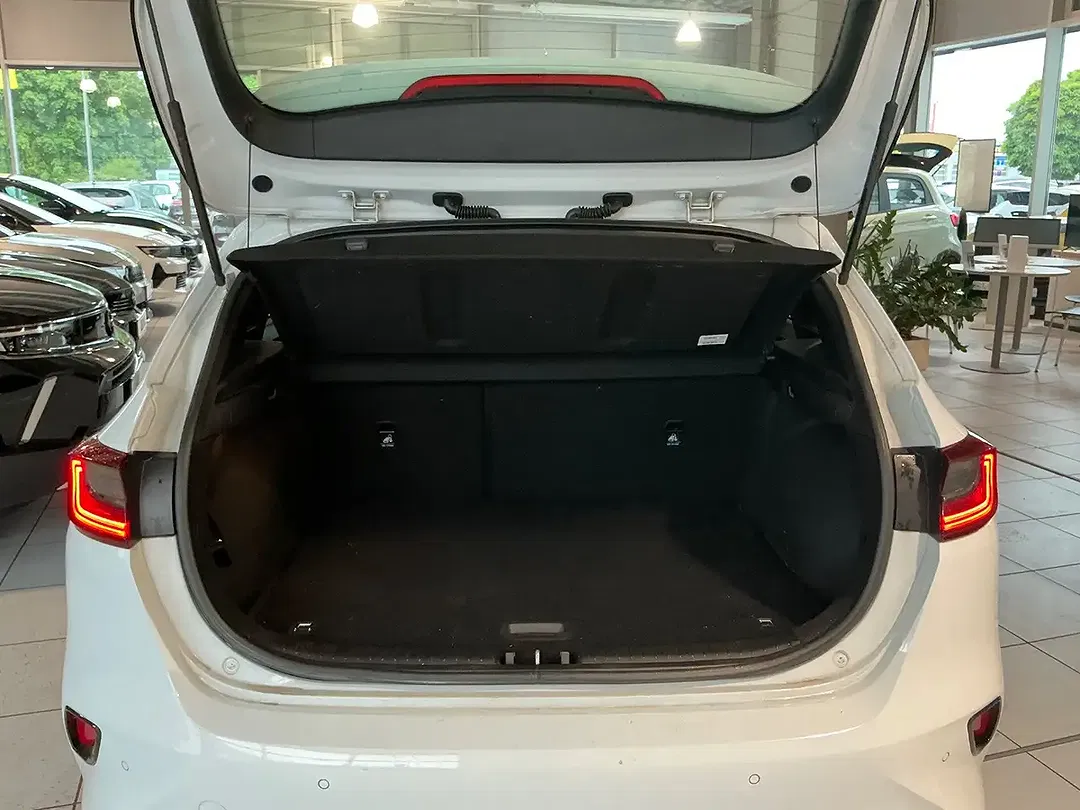 Kia Ceed / cee'd 1.5 T-GDI Vision - Thumbnail 12