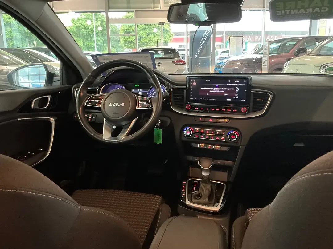 Kia Ceed / cee'd 1.5 T-GDI Vision - foto 20