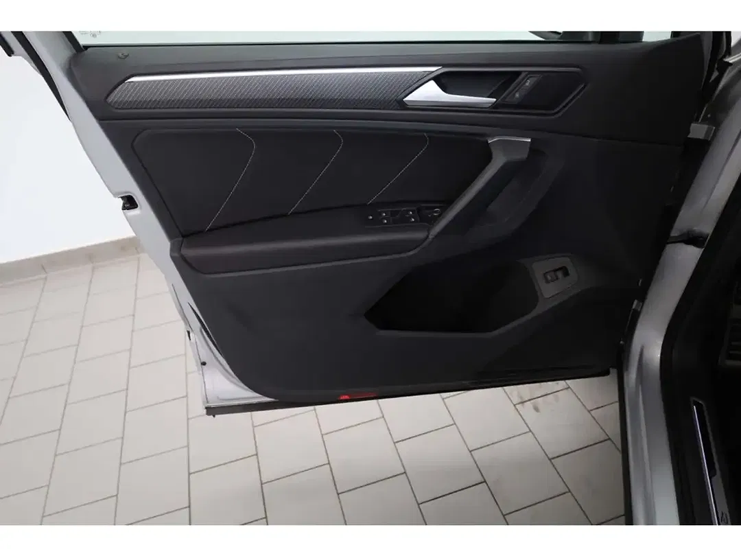 Volkswagen Tiguan 2.0 TDI BlueMotion 4Motion R-Line - Thumbnail 14