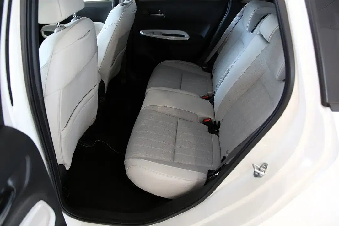 Honda Jazz 1.5 i-MMD Hybrid Executive - Thumbnail 6