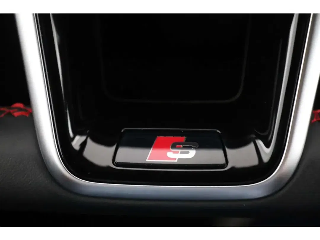 Audi Q8 e-tron - Thumbnail 11
