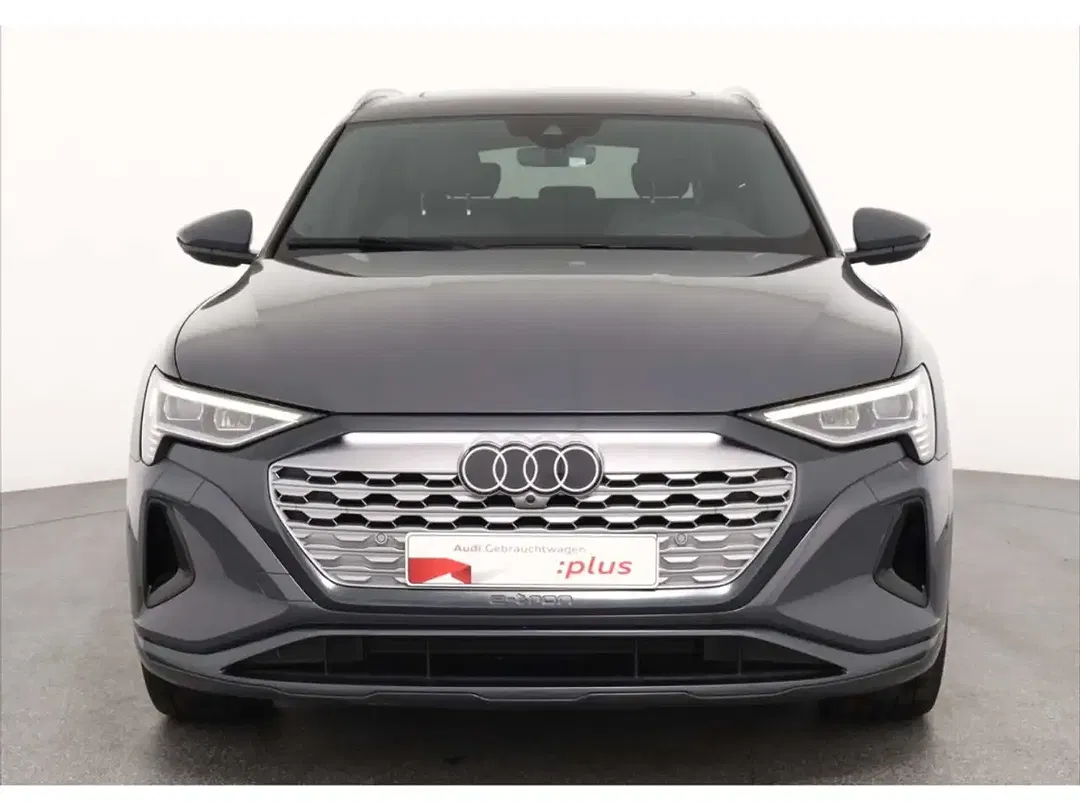 Audi Q8 e-tron - foto 2