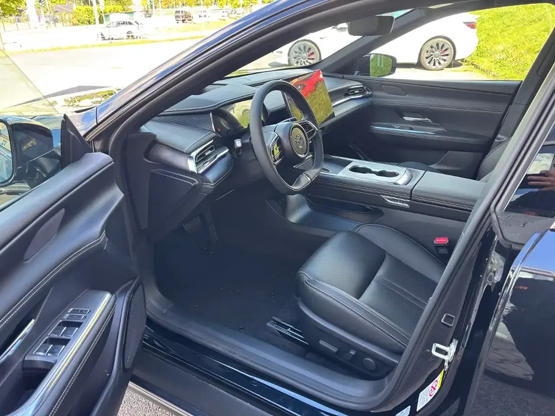 Mazda 6e Takumi - Thumbnail 11