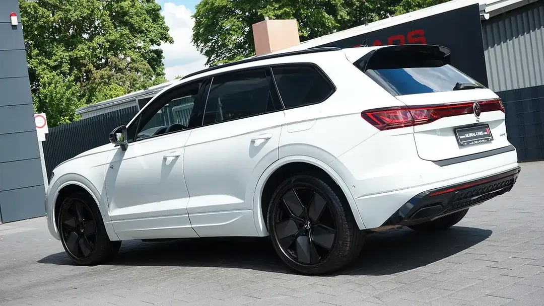 Volkswagen Touareg eHybrid R - Thumbnail 11