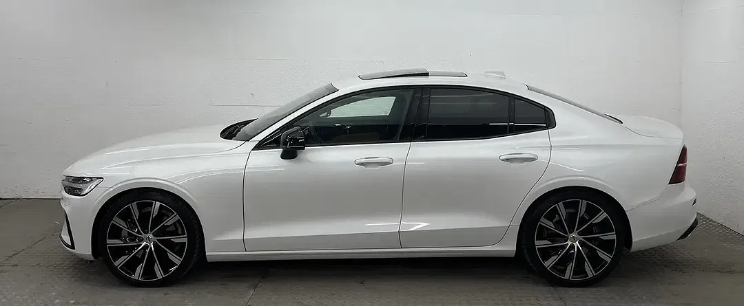 Volvo S60 B5 AWD Ultimate Dark - foto 2