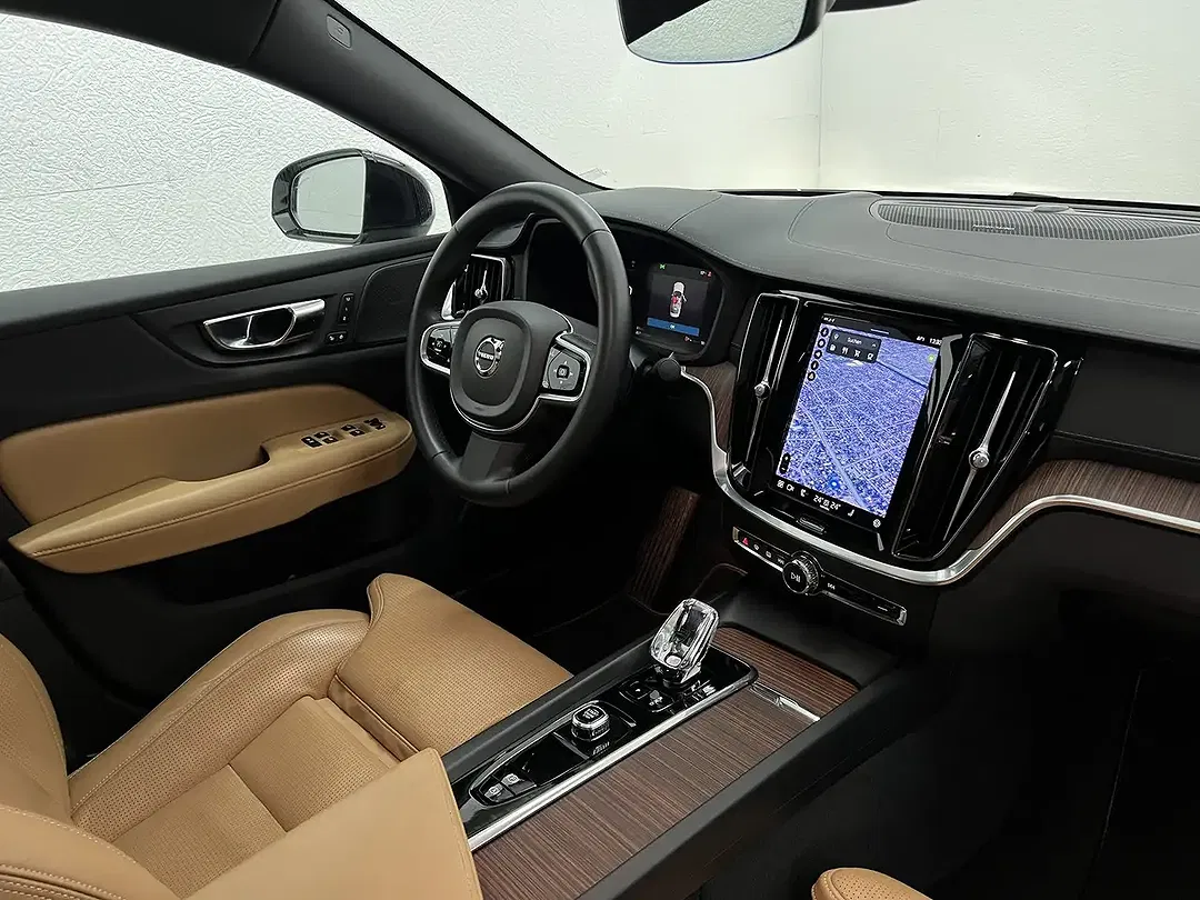 Volvo S60 B5 AWD Ultimate Dark - Thumbnail 23