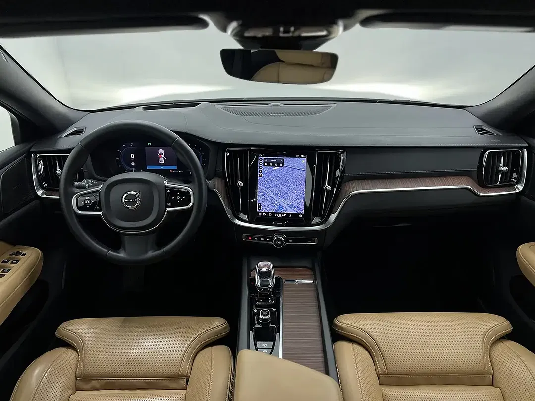 Volvo S60 B5 AWD Ultimate Dark - Thumbnail 3