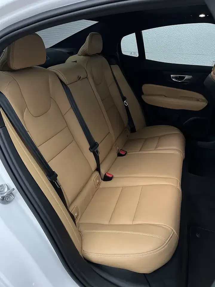 Volvo S60 B5 AWD Ultimate Dark - Thumbnail 9