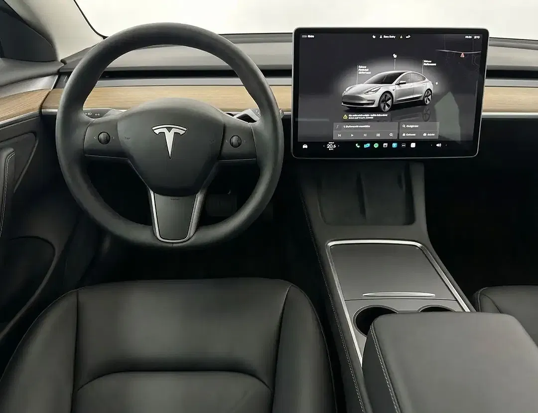 Tesla Model 3 RWD Standard Range Plus - Thumbnail 12
