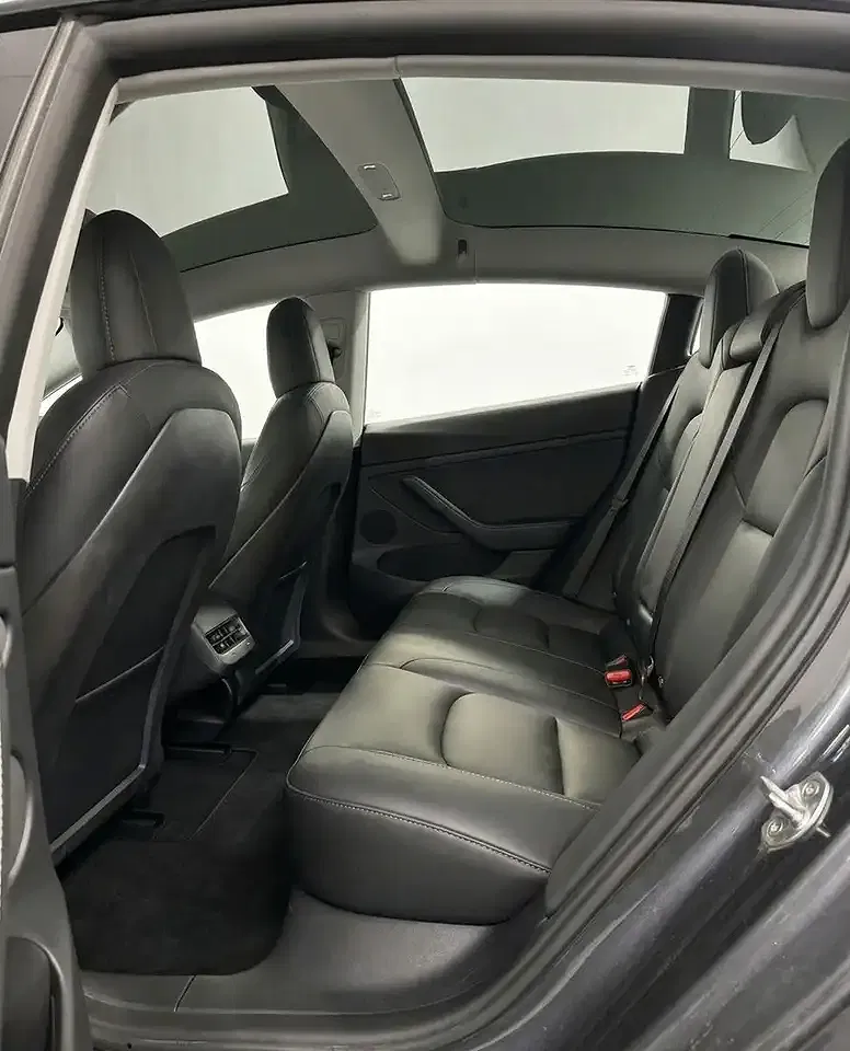 Tesla Model 3 RWD Standard Range Plus - Thumbnail 13