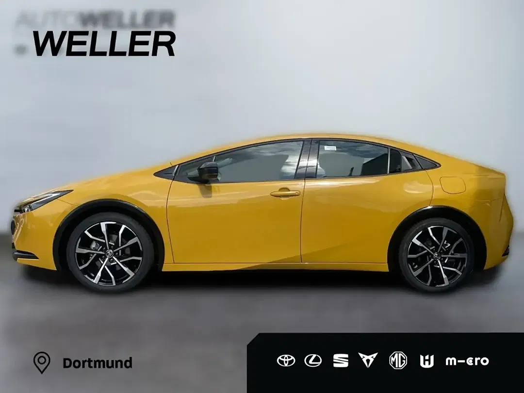 Toyota Prius PHEV Executive - Thumbnail 7