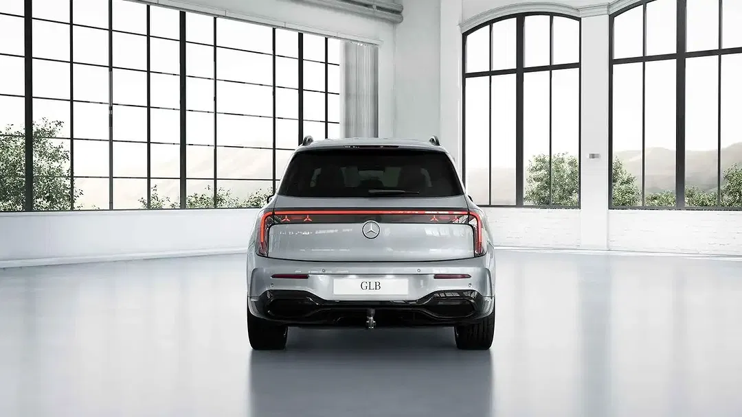Mercedes-Benz GLB 250 AMG Line - Thumbnail 6