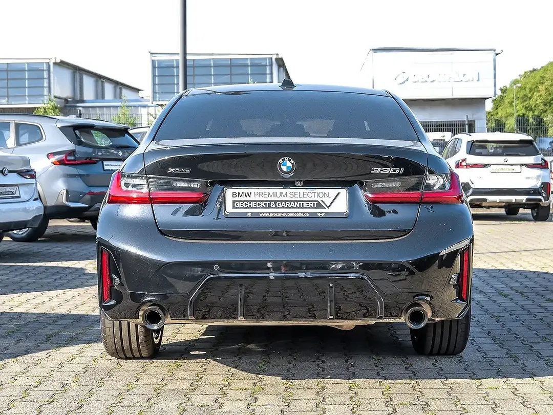 BMW 330 xDrive M Sport Pro - Thumbnail 11