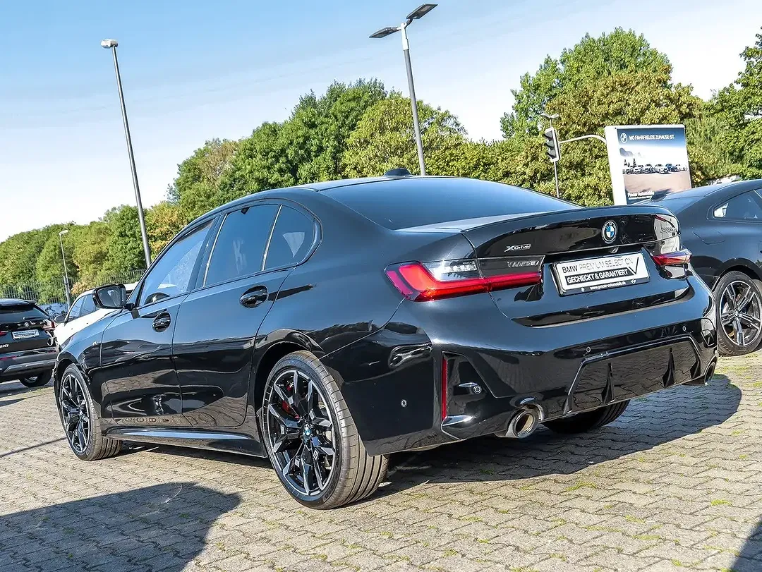 BMW 330 xDrive M Sport Pro - Thumbnail 7