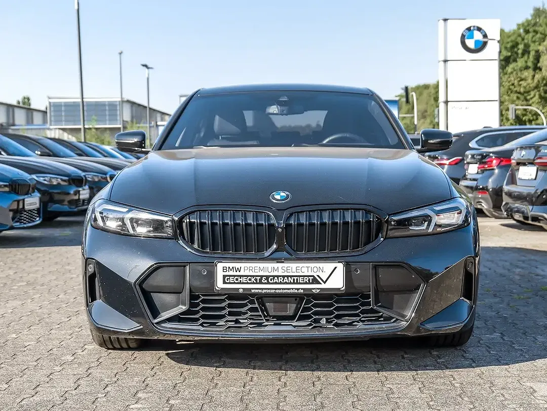 BMW 330 xDrive M Sport Pro - Thumbnail 8