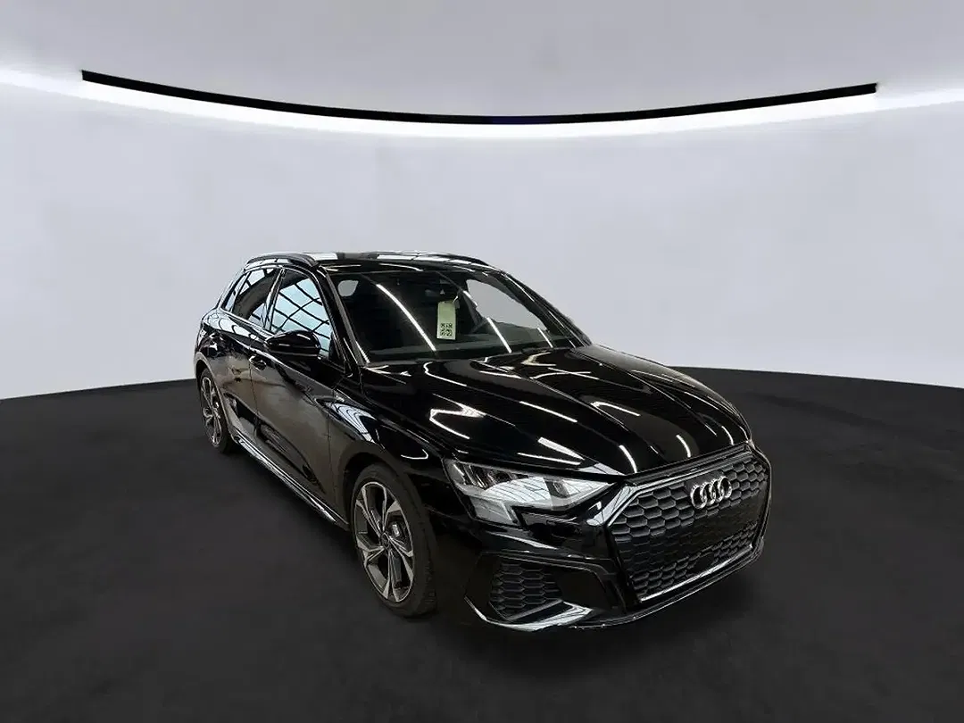 Audi A3 Sportback S line - Thumbnail 4