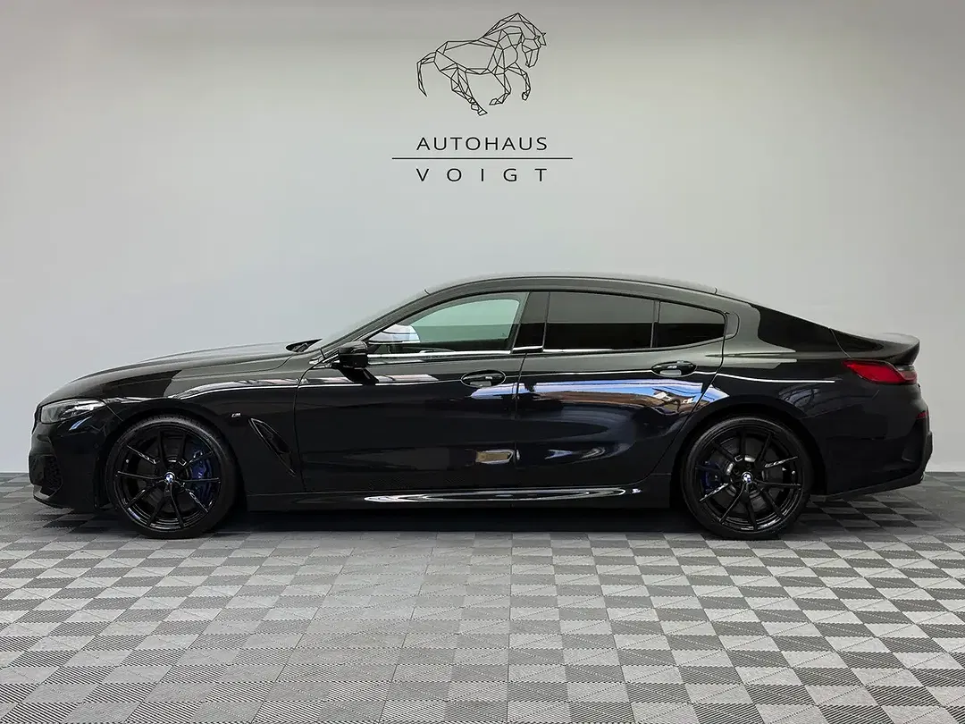 BMW M850 - foto 1