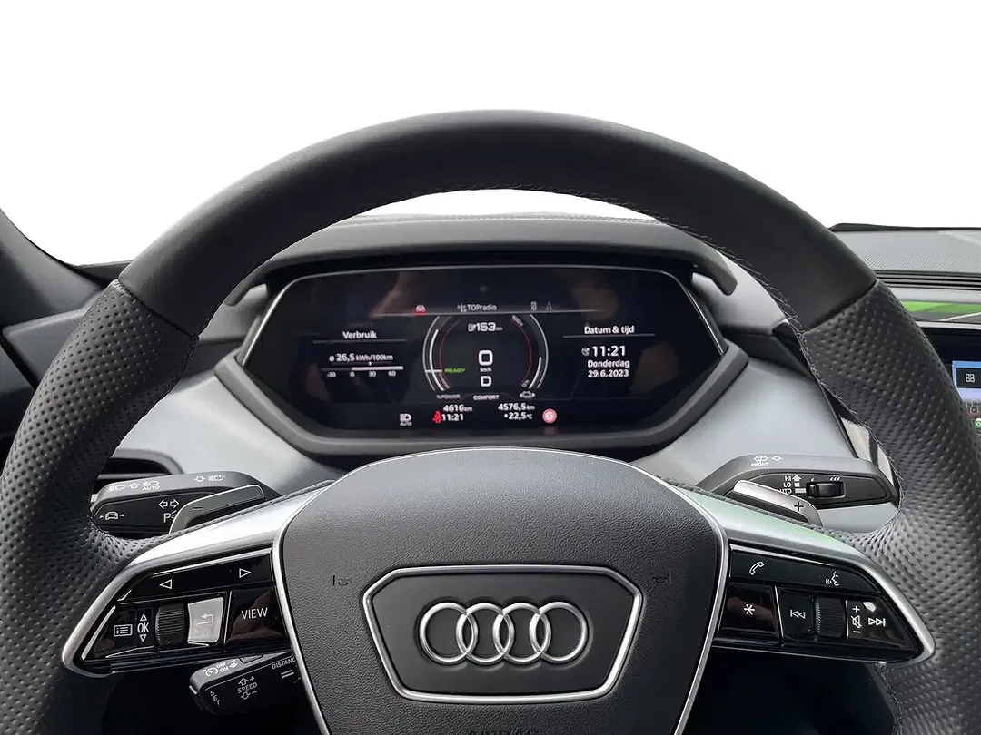 Audi e-tron GT 60 quattro - Thumbnail 11